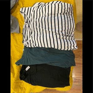 Bundle of 3 maternity long sleeved shirts